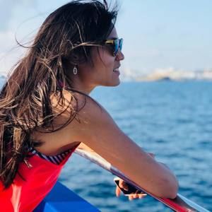 Meet your Posher, Monica